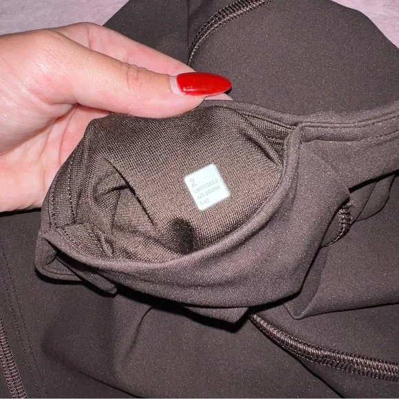 lululemon athletica align shorts - espresso ☕️ - Picture 5 of 5